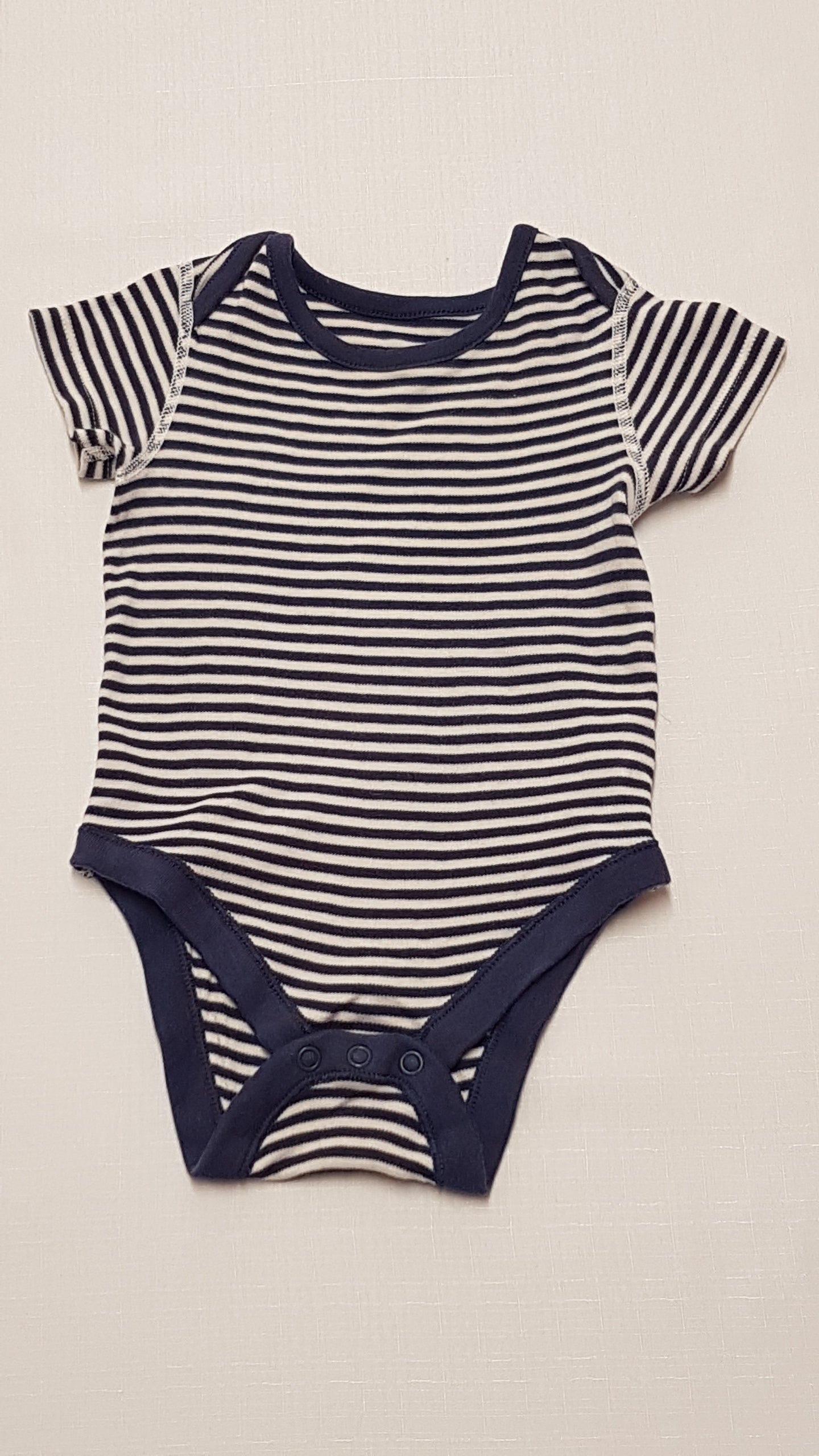 ÚJ M&S CSÍKOS UNISEX BODY 74