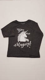 PRIMARK EZÜST CSILLÁMPOROS,UNICORNOS KISLÁNY FELSŐ 134