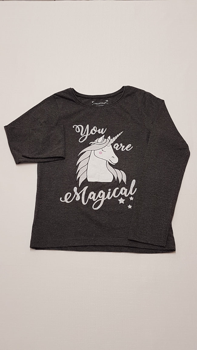 PRIMARK EZÜST CSILLÁMPOROS,UNICORNOS KISLÁNY FELSŐ 134 Hover Image