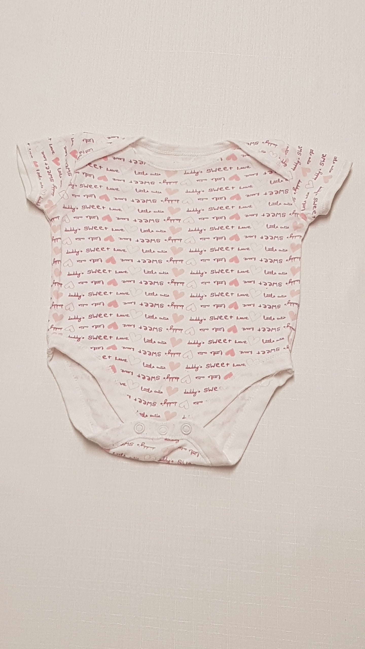 MINI CLUB ARANYOS FELIRATOS KISLÁNY BODY 68