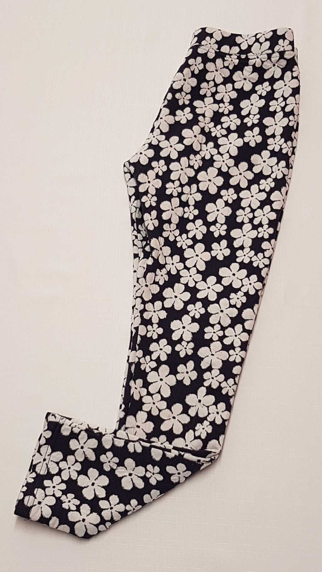 GEORGE VIRÁGMINTÁS,VASTAGABB,DIVATOS KISLÁNY LEGGING 140-146