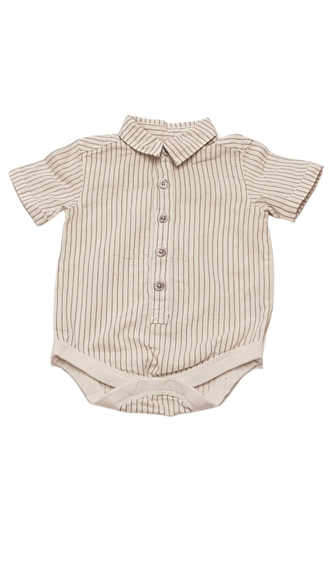 ÚJ GEORGE CSÍKOS,ELEGÁNS KISFIÚ ING BODY 56-62 Hover Image