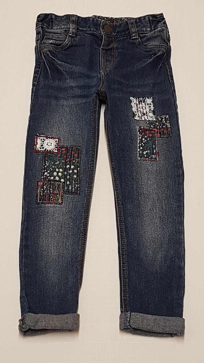 F&F KIDS TRENDI,CSAJOS KISLÁNY FARMERNADRÁG,ÁLLÍTHATÓ GUMIS DERÉKRÉSSZEL 104 Hover Image