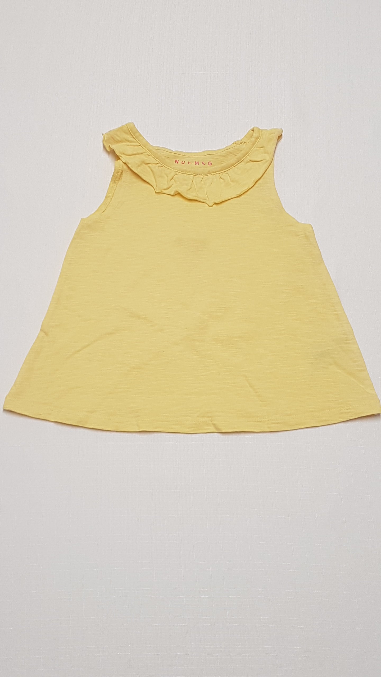 NUTMEG FODROS NYAKÚ,NAPSÁRGA SZÍNŰ KISLÁNY DIVAT TRIKÓ 104-110