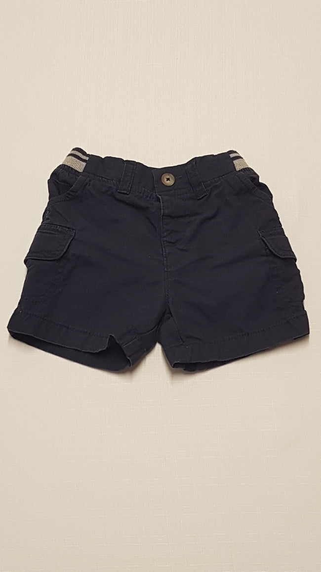 MATALAN KÉTOLDALT ZSEBES SÖTÉTKÉK KISFIÚ RÖVIDNADRÁG,ÁLLÍTHATÓ GUMIS DERÉKRÉSSZEL 86 Hover Image