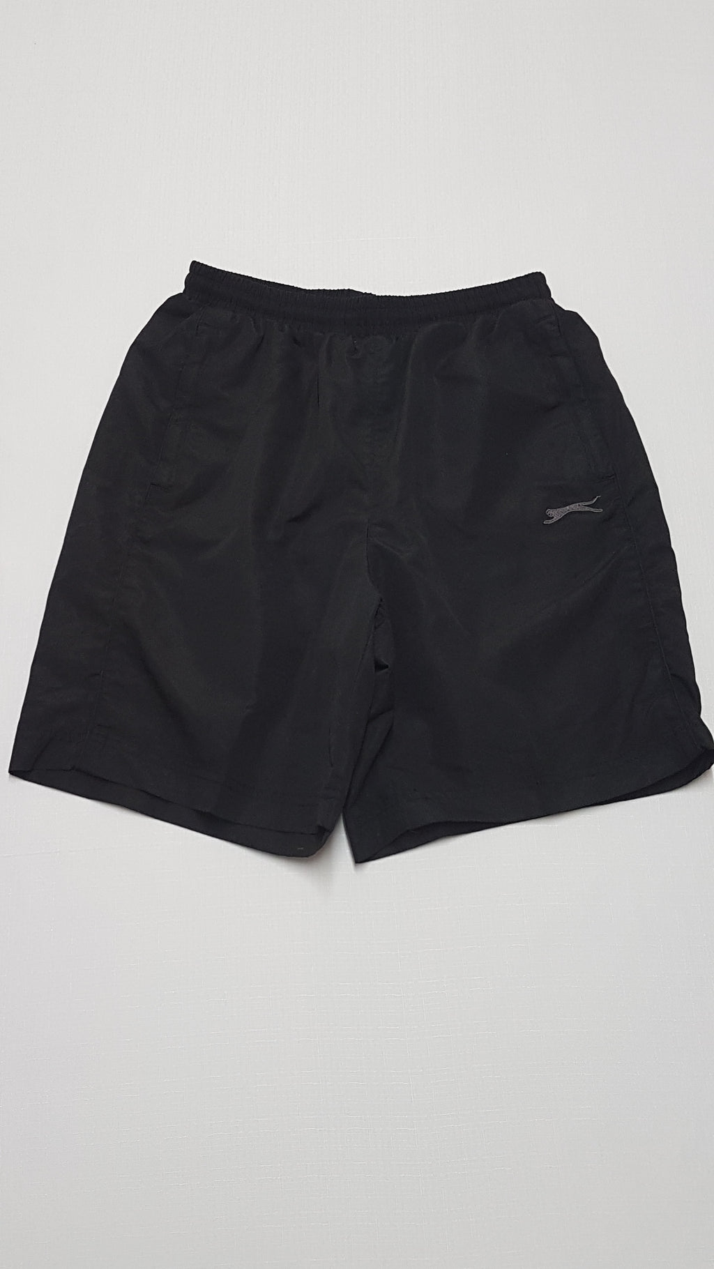 SLAZENGER HÁLÓS BELSEJŰ,FEKETE SZÍNŰ FIÚ FÜRDŐNADRÁG 152