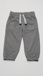 M&S KIDS  SZÜRKE SZÍNŰ KISFIÚ JOGGER 92