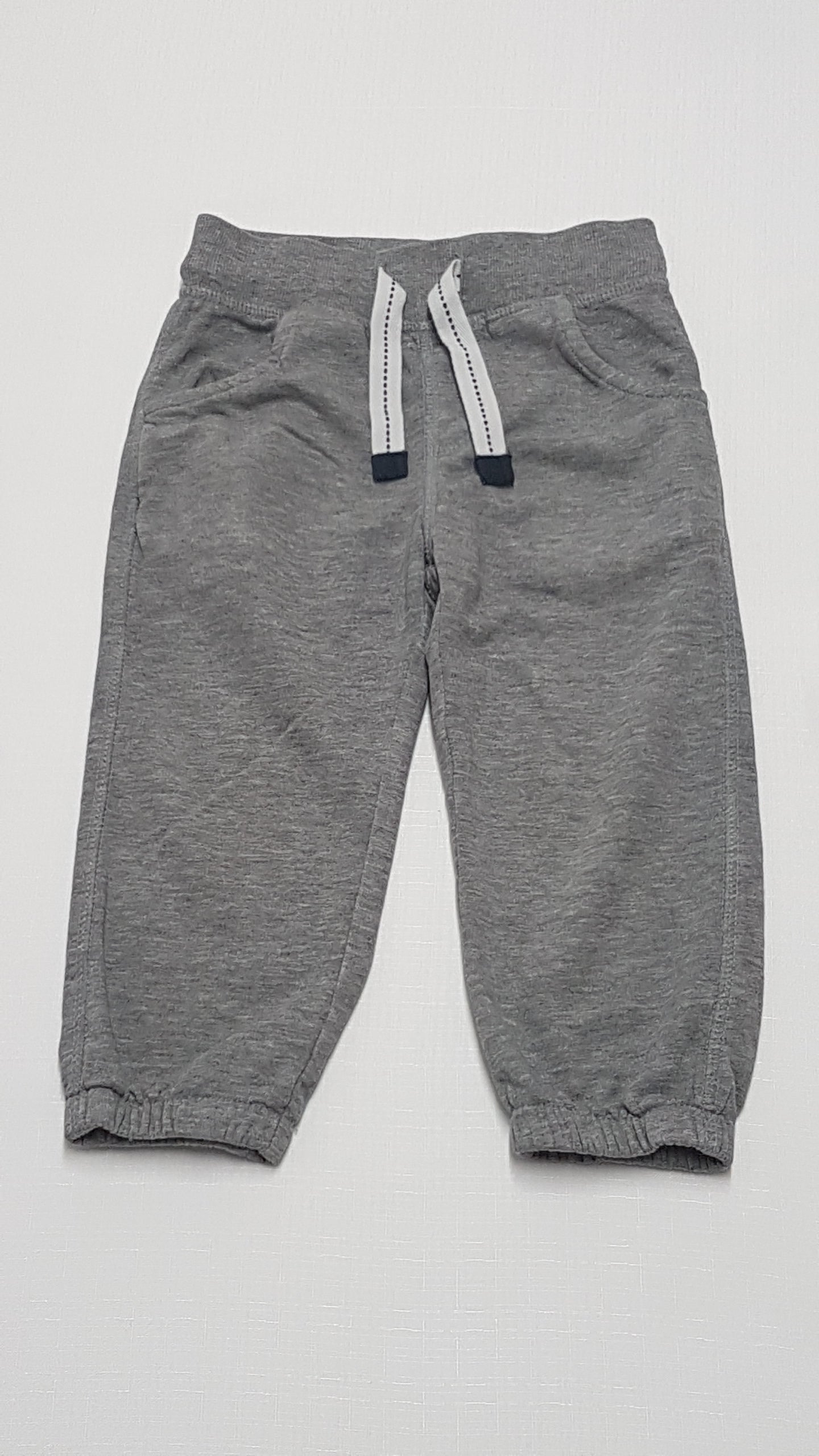 M&S KIDS  SZÜRKE SZÍNŰ KISFIÚ JOGGER 92