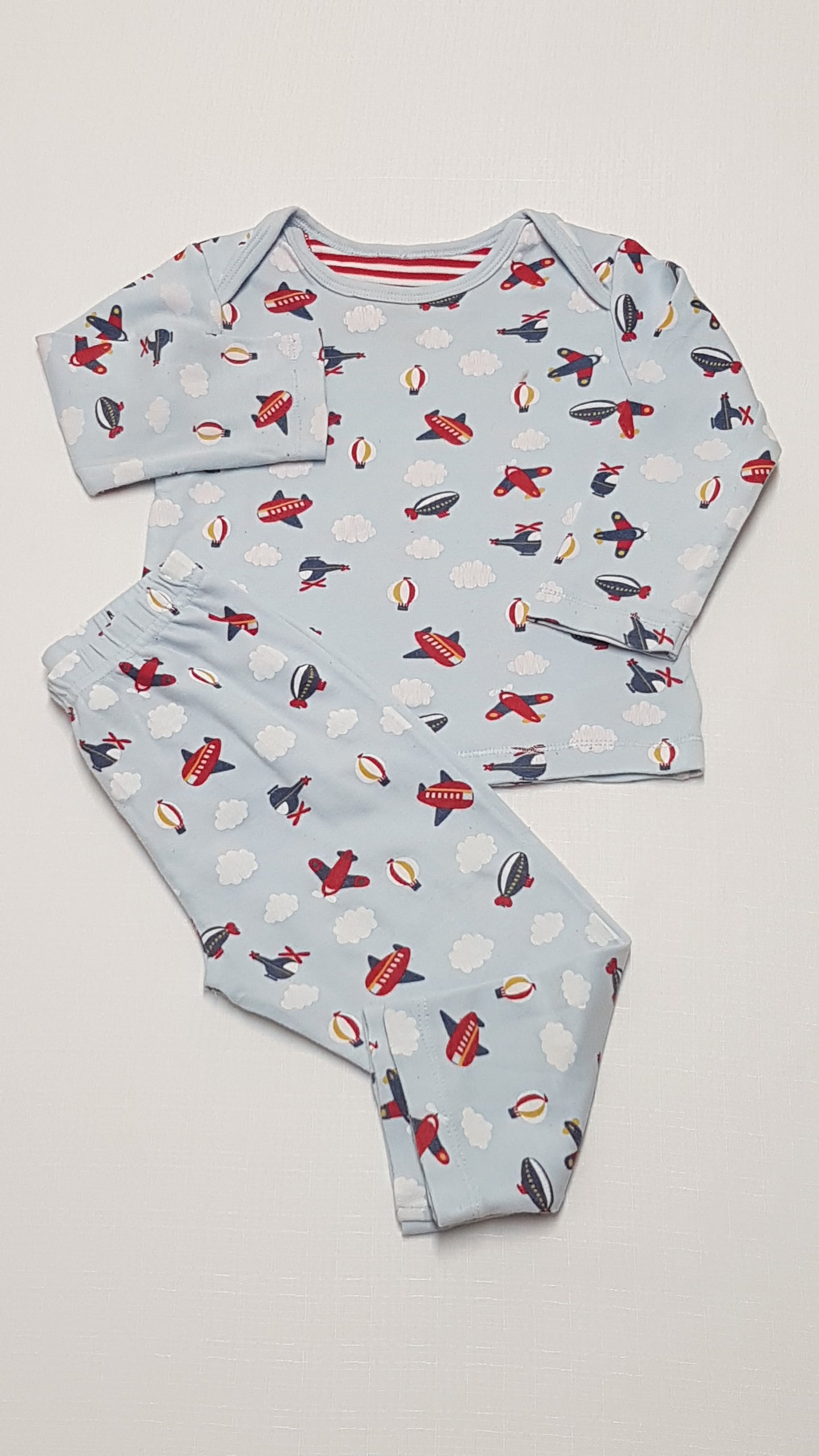 MOTHERCARE REPÜLŐS,HELIKOPTERES,PAMUT KISFIÚ PIZSI 86