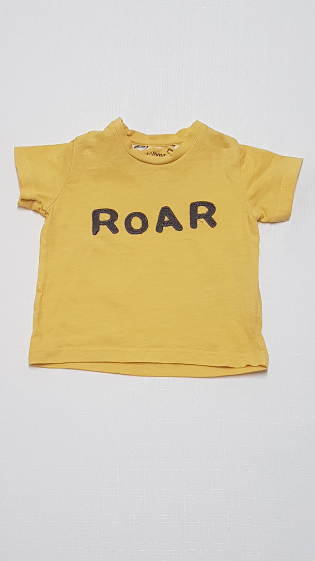 M&S ROAR FELIRATÚ KISFIÚ PÓLÓ 68 Hover Image