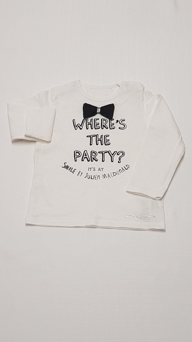 MOTHERCARE KÜLÖNLEGES FELIRATOS,CSOKORNYAKKENDŐS,ELEGÁNS KISFIÚ FELSŐ 92 Hover Image