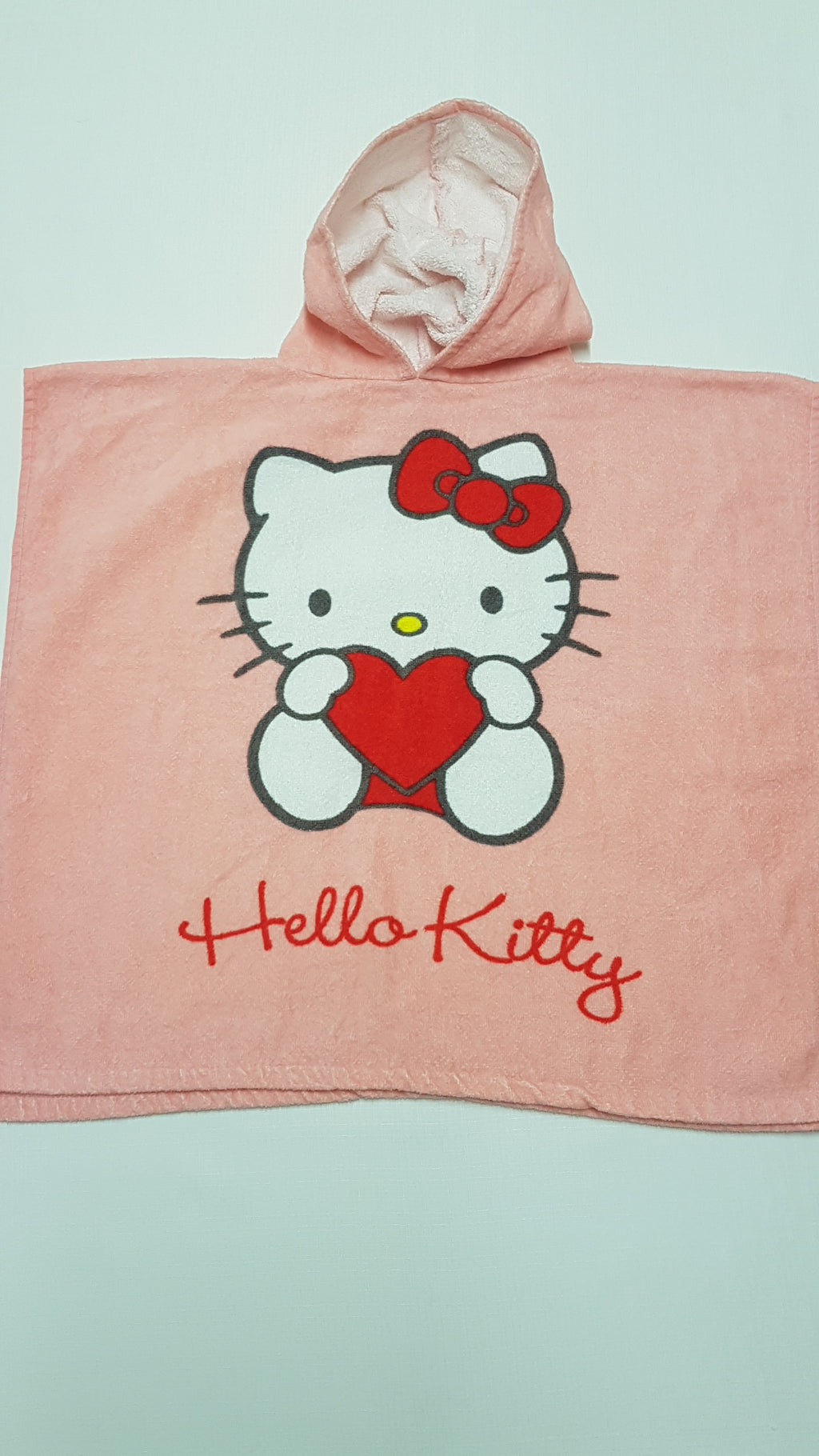 HELLO KITTY MINŐSÉGI KISLÁNY STRAND TÖRÖLKÖZŐ 74-92