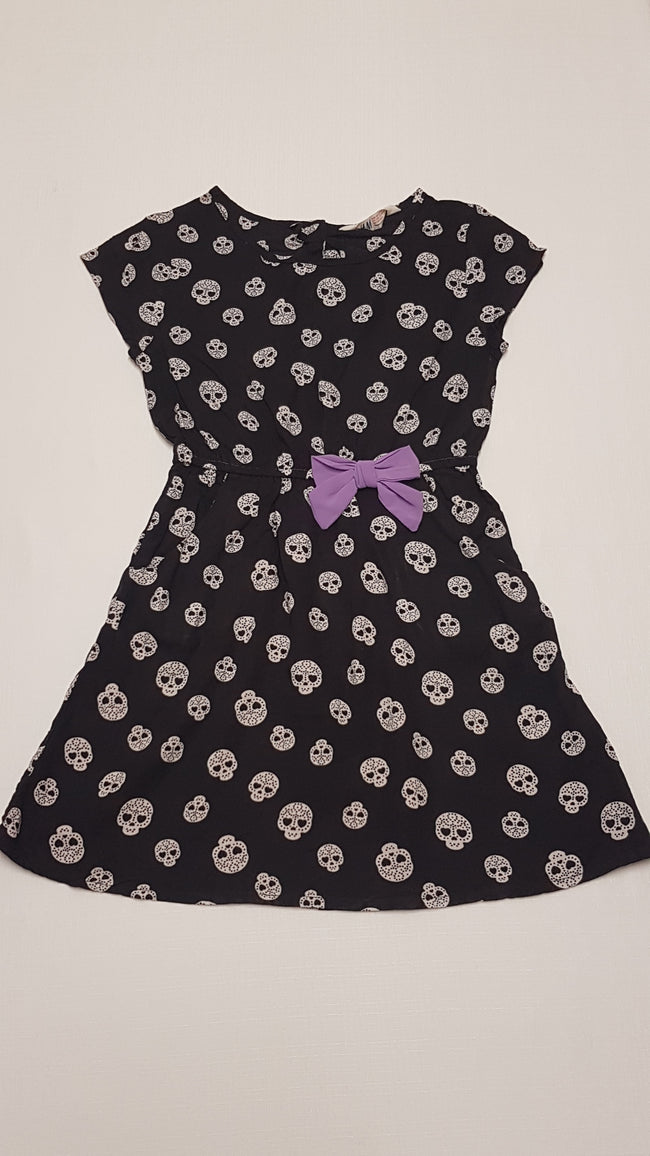 H&M VAGÁNY HALÁLFEJES KISLÁNY RUHA 128 Hover Image
