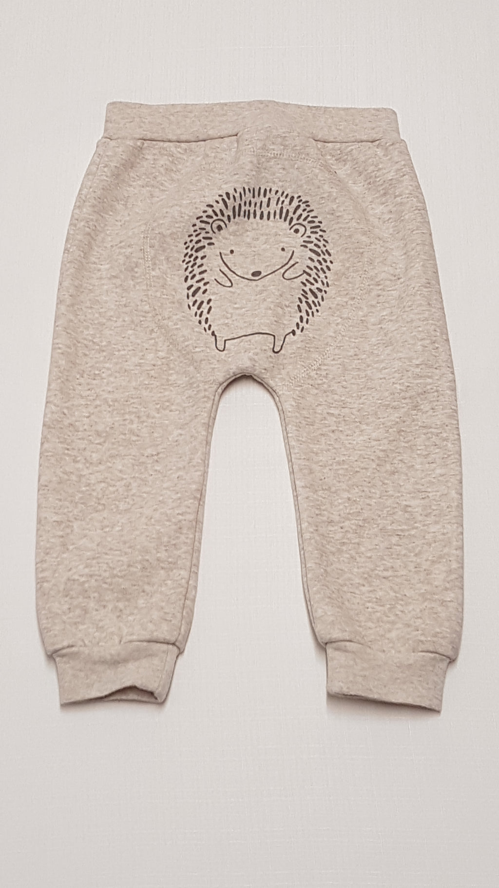TU KIDS HÁTUL SÜNIKÉS KISFIÚ JOGGER  86-92