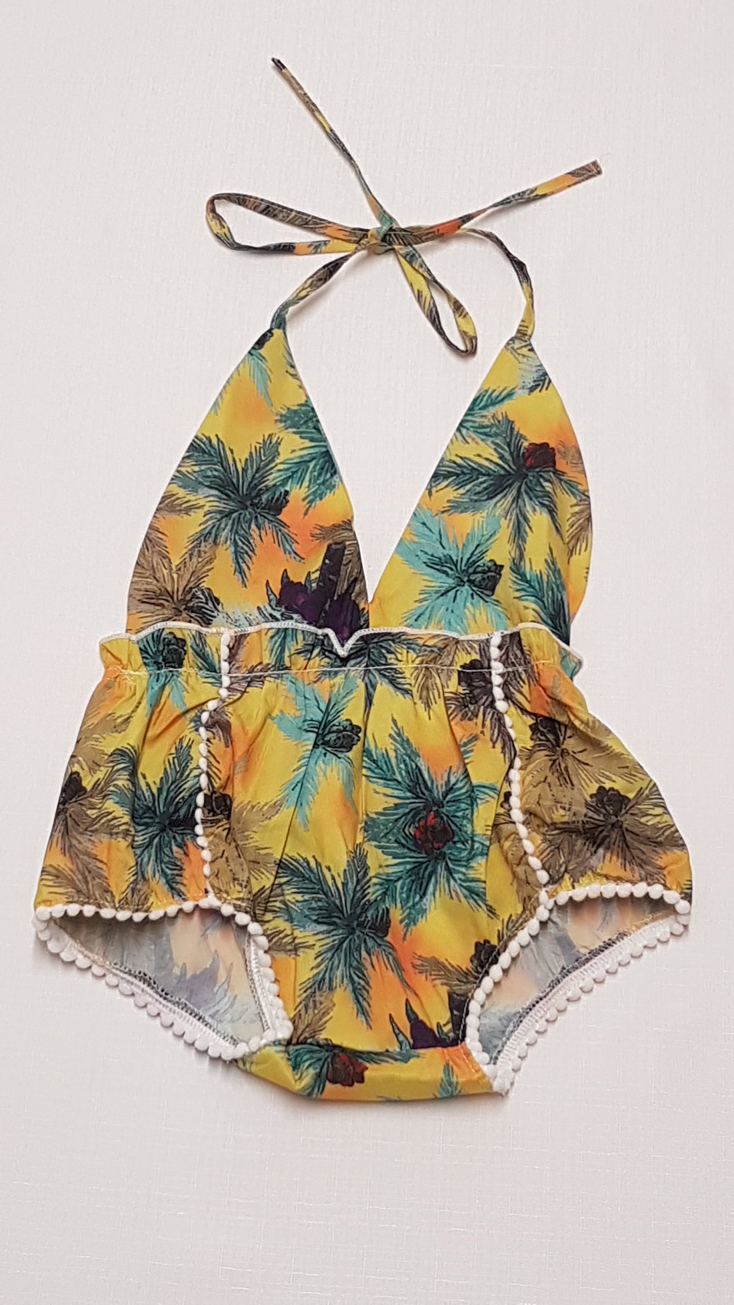 ÚJ BABY FASHION GYÖNYÖRŰ SZÉP ,KÜLÖNLEGES KISLÁNY NAPOZÓ 92