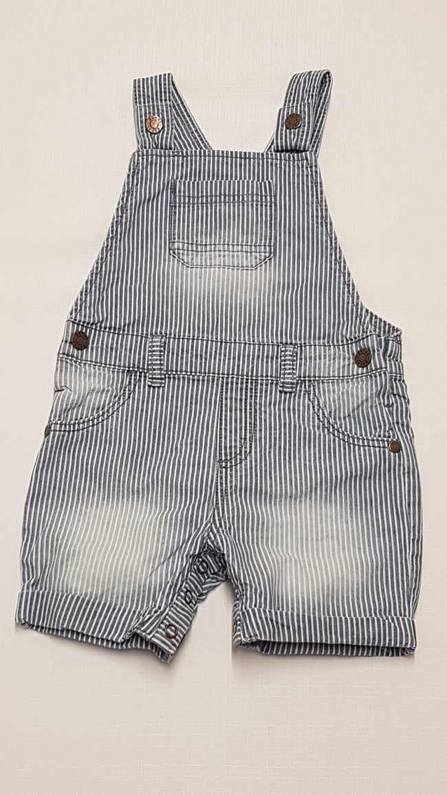 F&F KIDS VAGÁNY,KOPTATOTT,KANTÁROS KISFIÚ FARMER RÖVIDNACI 86 Hover Image
