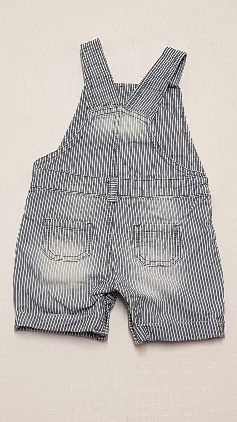 F&F KIDS VAGÁNY,KOPTATOTT,KANTÁROS KISFIÚ FARMER RÖVIDNACI 86