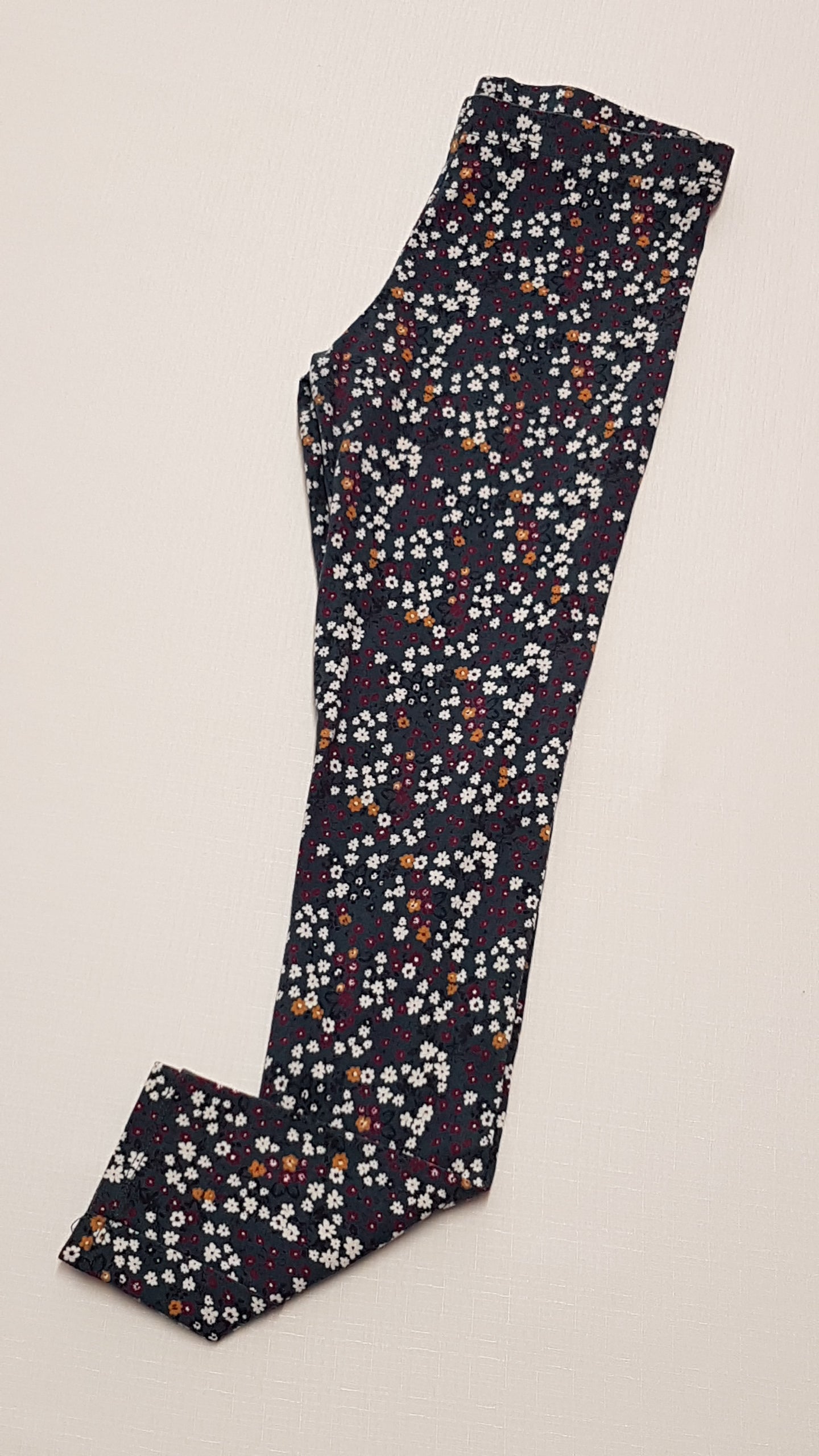 F&F KIDS SZÍNES APRÓ VIRÁGMINTÁS KISLÁNY LEGGING 146