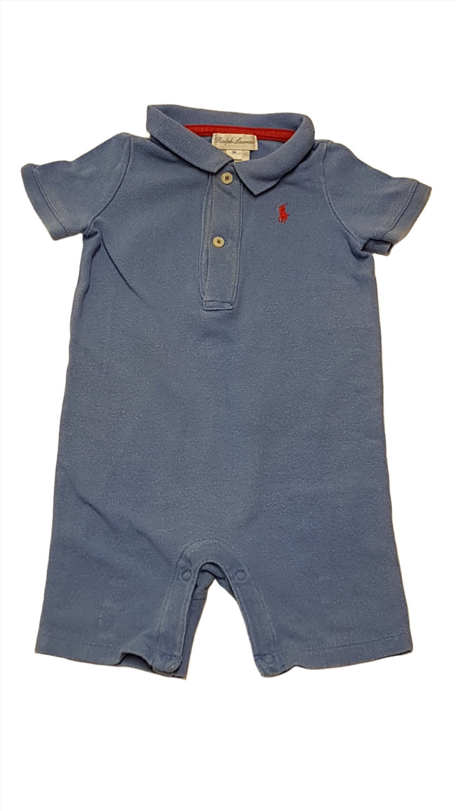 RALPH LAUREN PRÉMIUM MINŐSÉGŰ, GOMBOS, GALLÉROS KISFIÚ PLAYSUIT 74-80 Hover Image