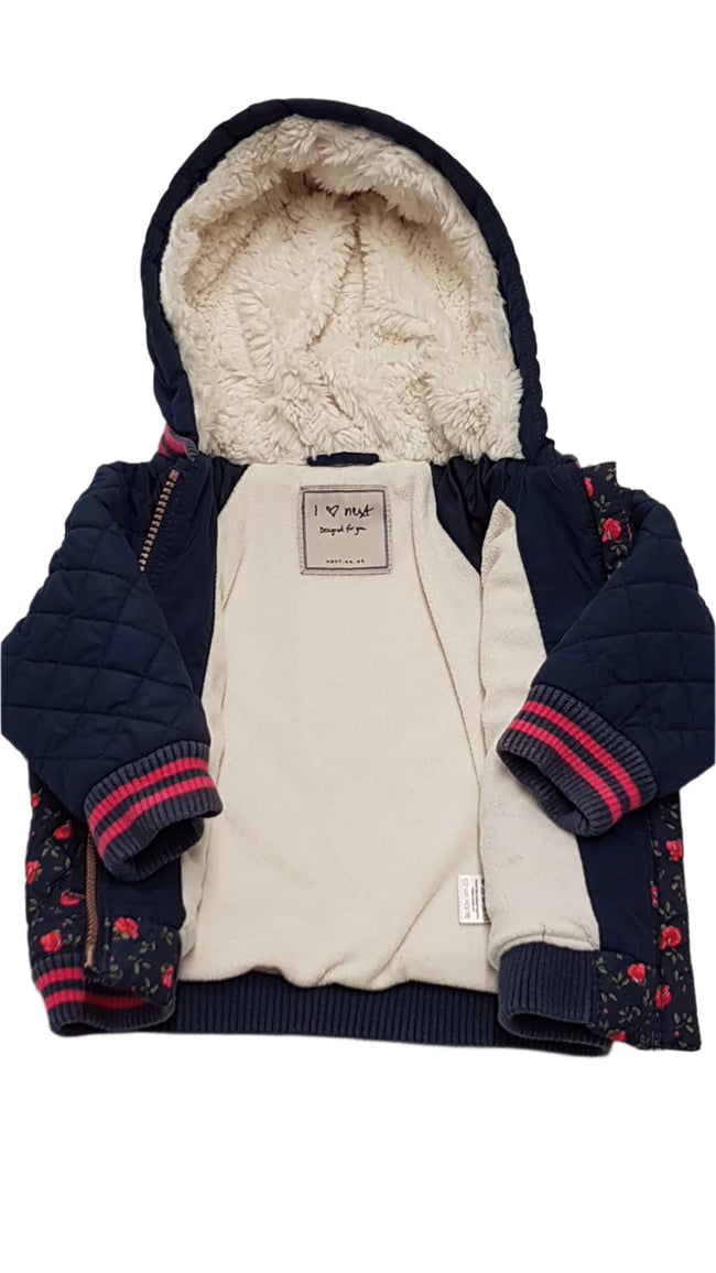 NEXT KAPUCNIS,STEPPELT,APRÓ VIRÁGMINTÁS KISLÁNY DIVAT DZSEKI ,TERMÓ BÉLÉSSEL 80 Main Image