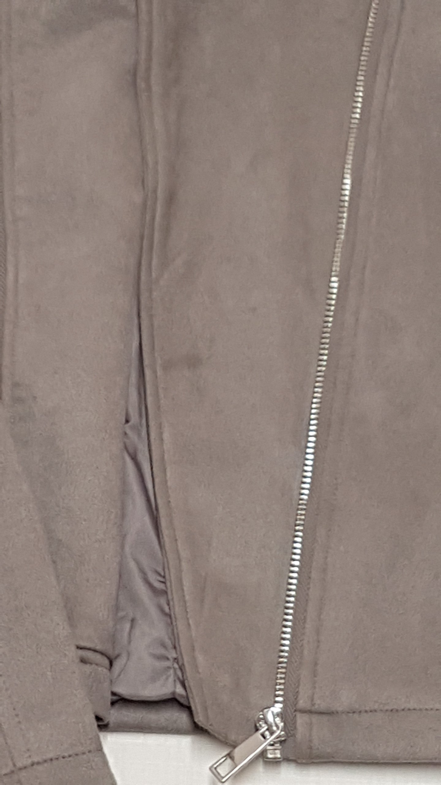 MATALAN SZÜRKE SZÍNŰ , HASÍTOTT BŐR HATÁSÚ, TRENDI KISLÁNY DZSEKI 146-152