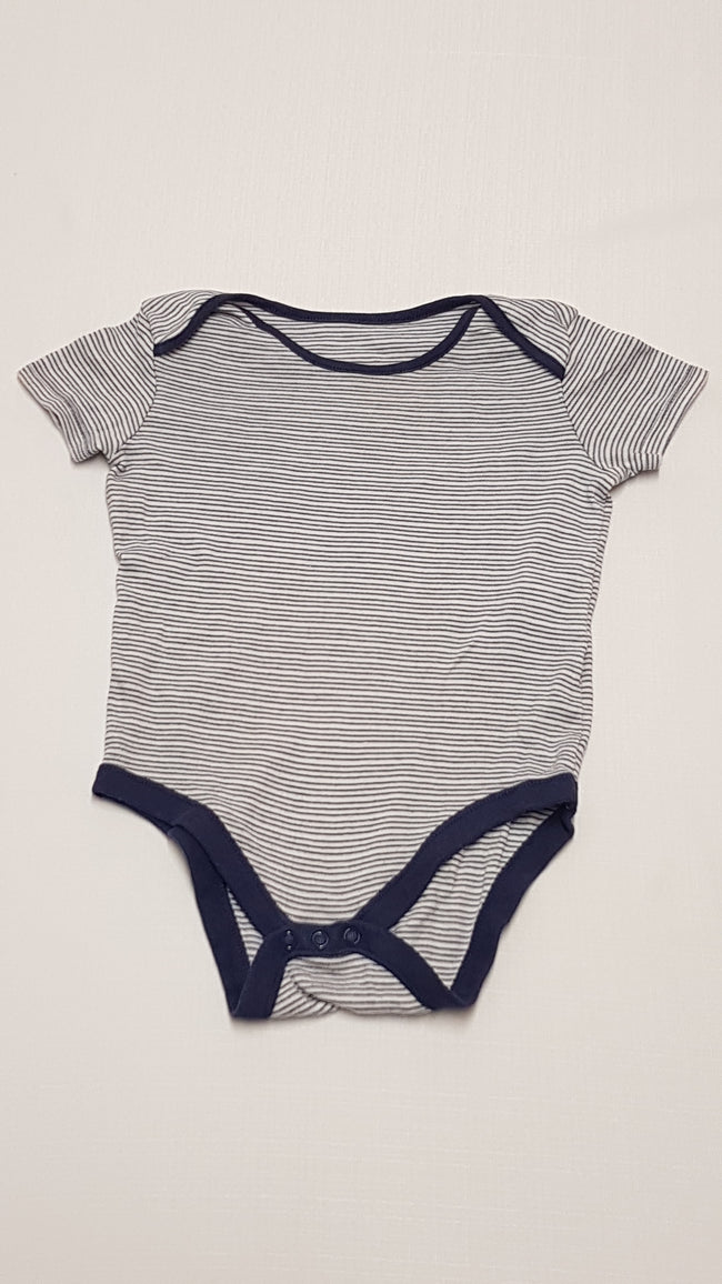 F&F KIDS VÉKONY CSÍKOS KISFIÚ BODY 98 Hover Image