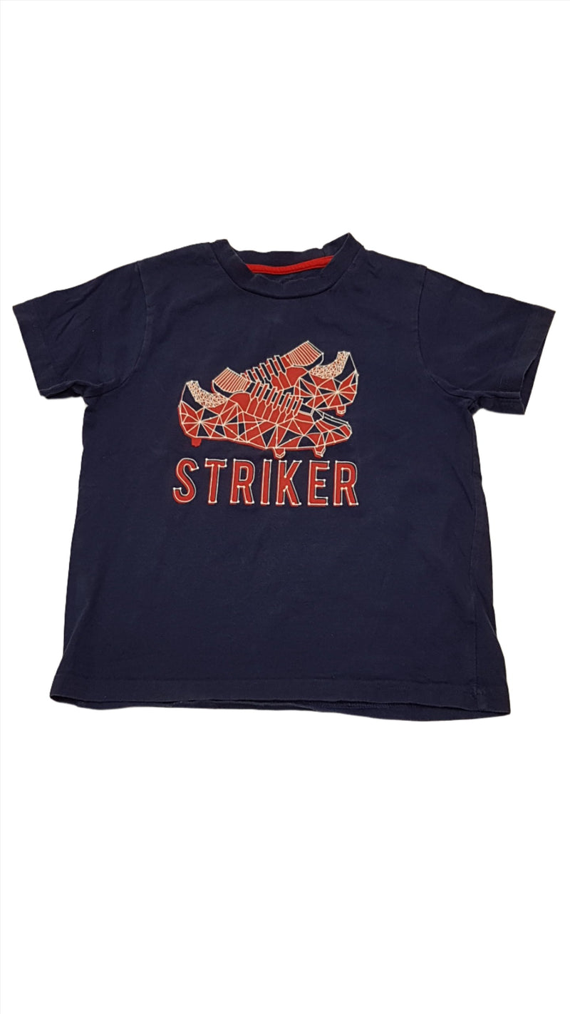 PRIMARK STRIKER FELIRATÚ KISFIÚ PÓLÓ 134